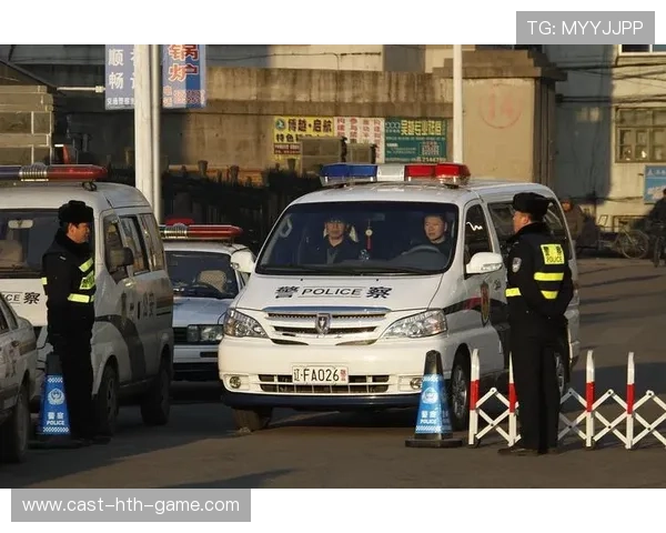 广东英德法院回应警车现身山姆超市，确认公车私用属实，英德警情